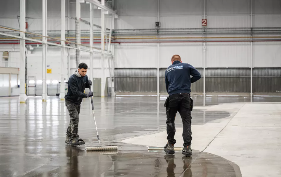 Werkende mensen van Betocare op de site.